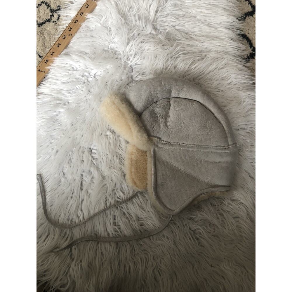 Vintage Aspen Mountain Caps. Sheepskin Cap Ear Flaps Chin Tie. Gray Adult. V